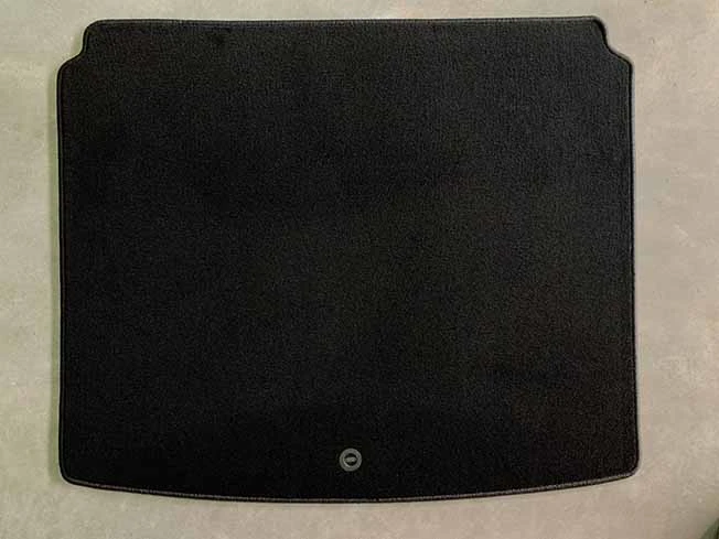 Kofferraumteppich (1)