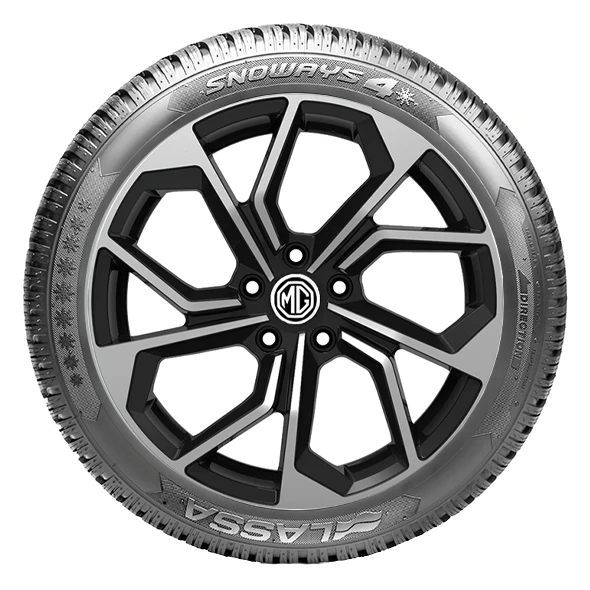 WR Alu 17, Lassa Snoways 4 215/50 R17 95V XL, RE (1)