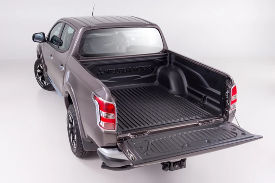 Laderaumwanne ohne Randabdeckung (14)