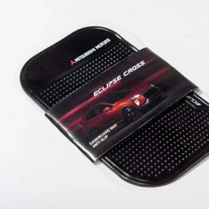 Eclipse Cross Anti-Rutsch-Pad