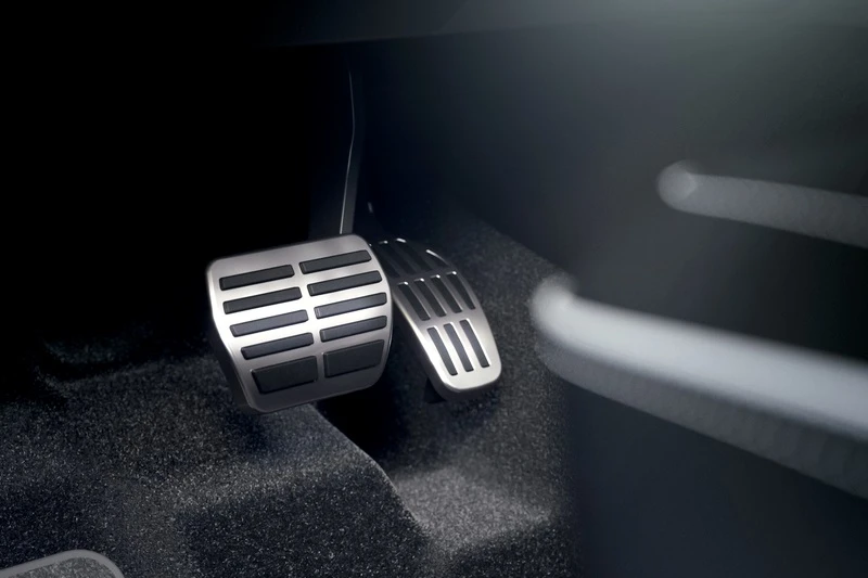 Sport-Pedalsatz, Automatikgetriebe (16)