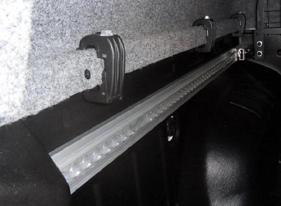 Business Hold Seitenschienensystem (7)