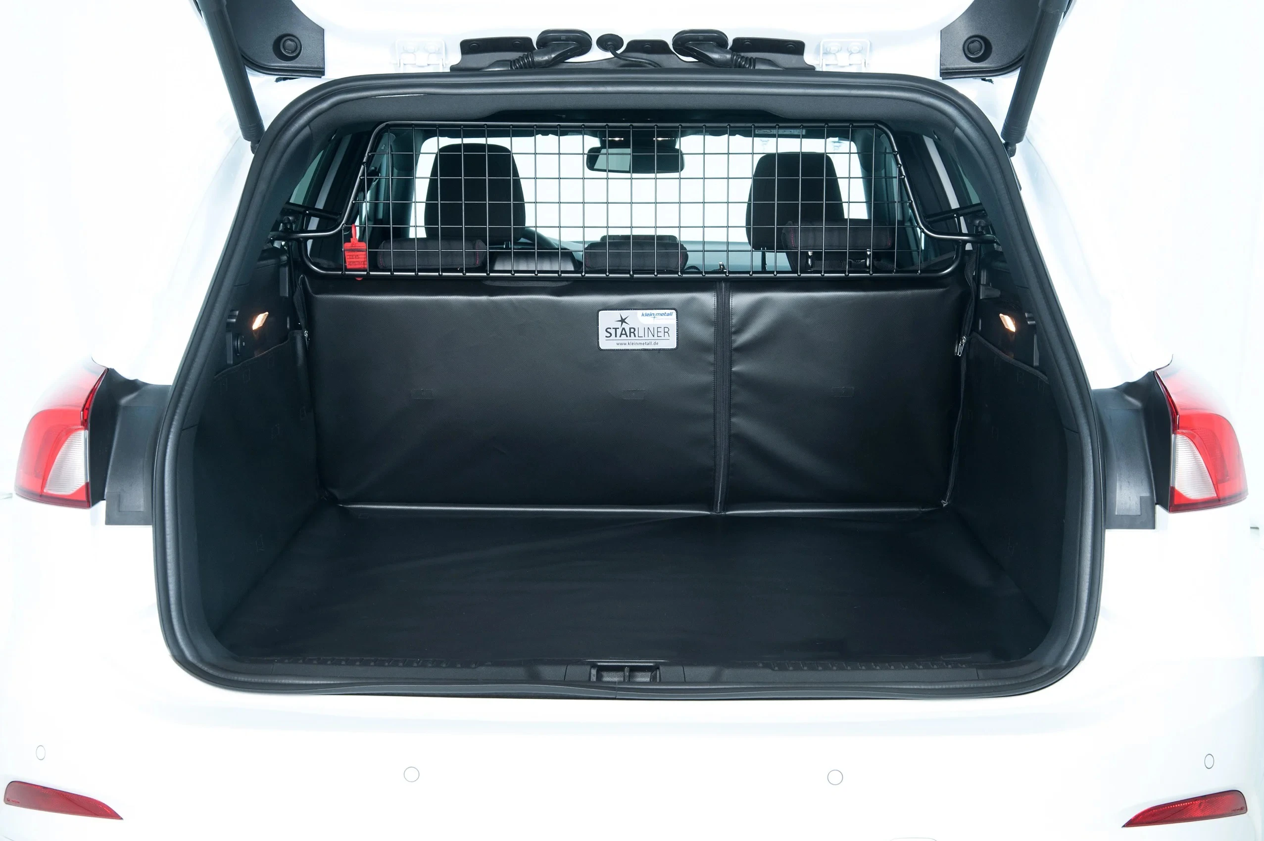 Kofferraumauskleidung (75)