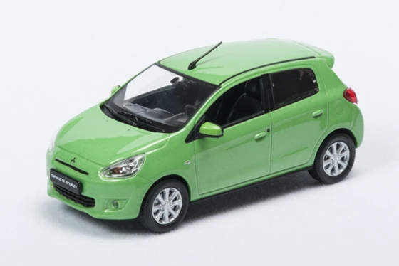 Modellauto Space star (22)