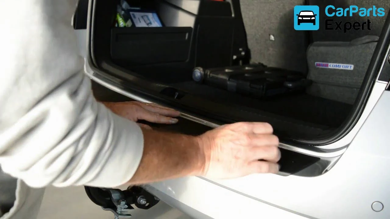 Montage Ladekantenschutzleiste