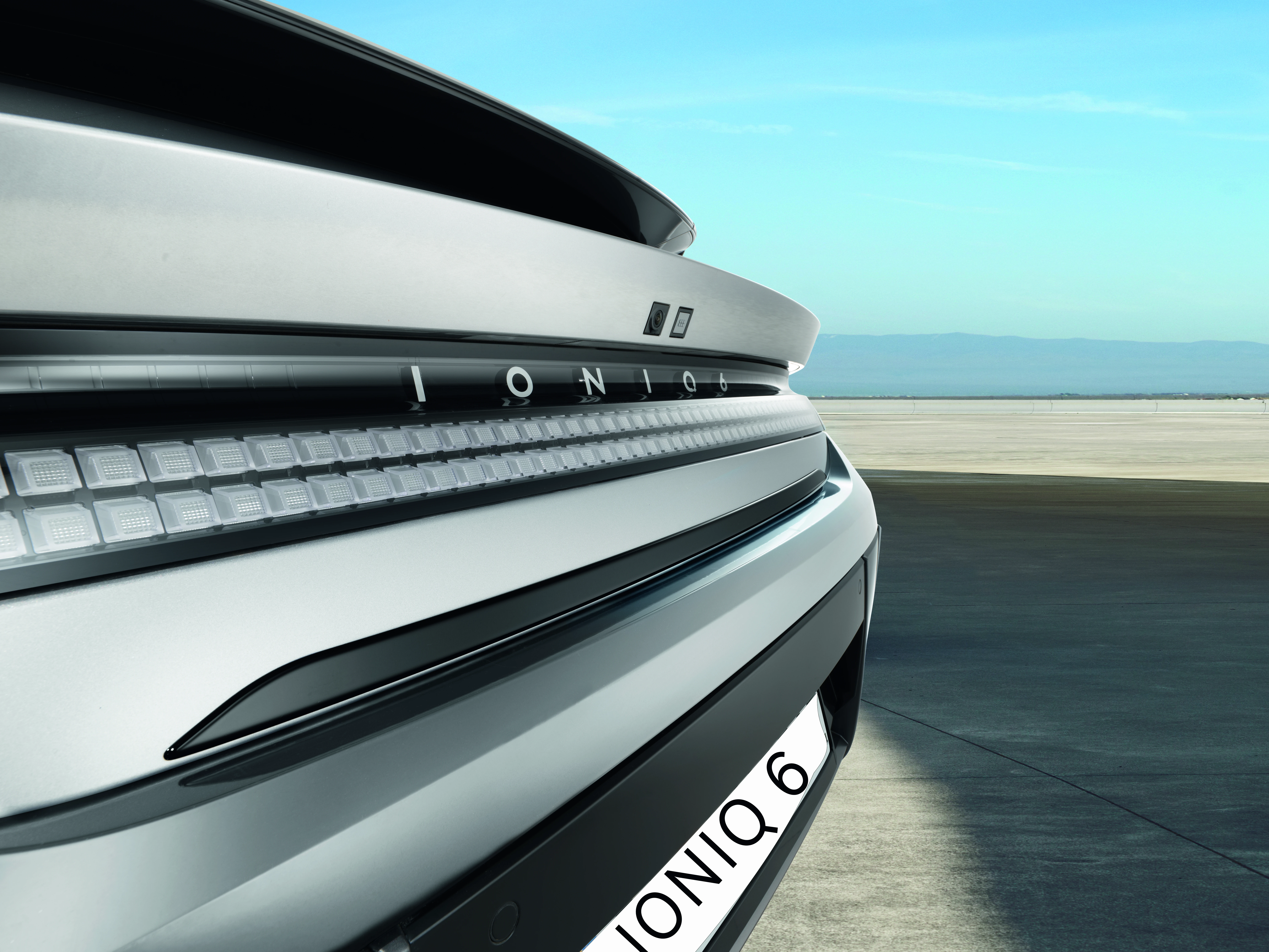 Heckklappenzierleiste (36)