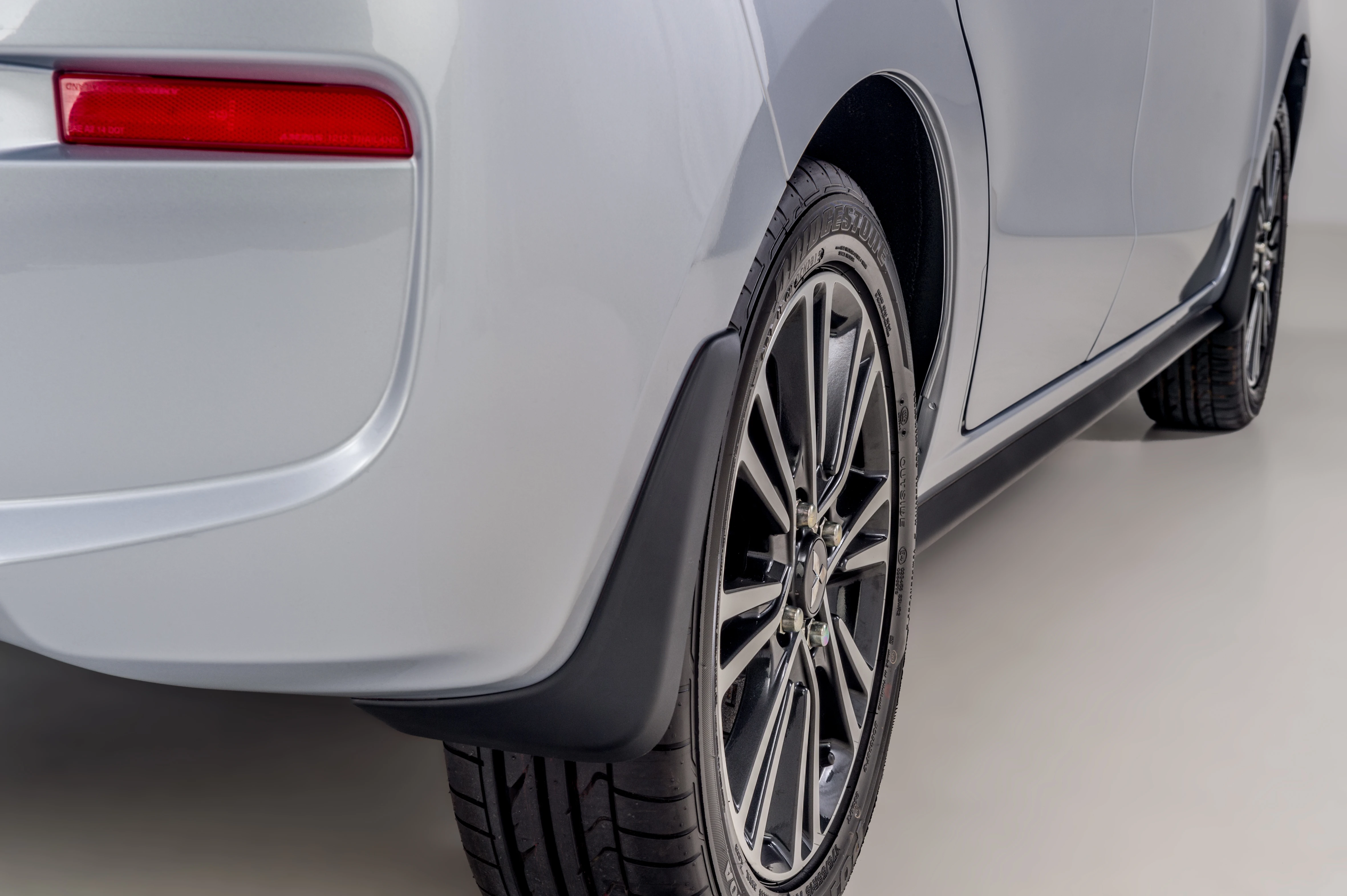 Schmutzfänger-Satz vorne (17)