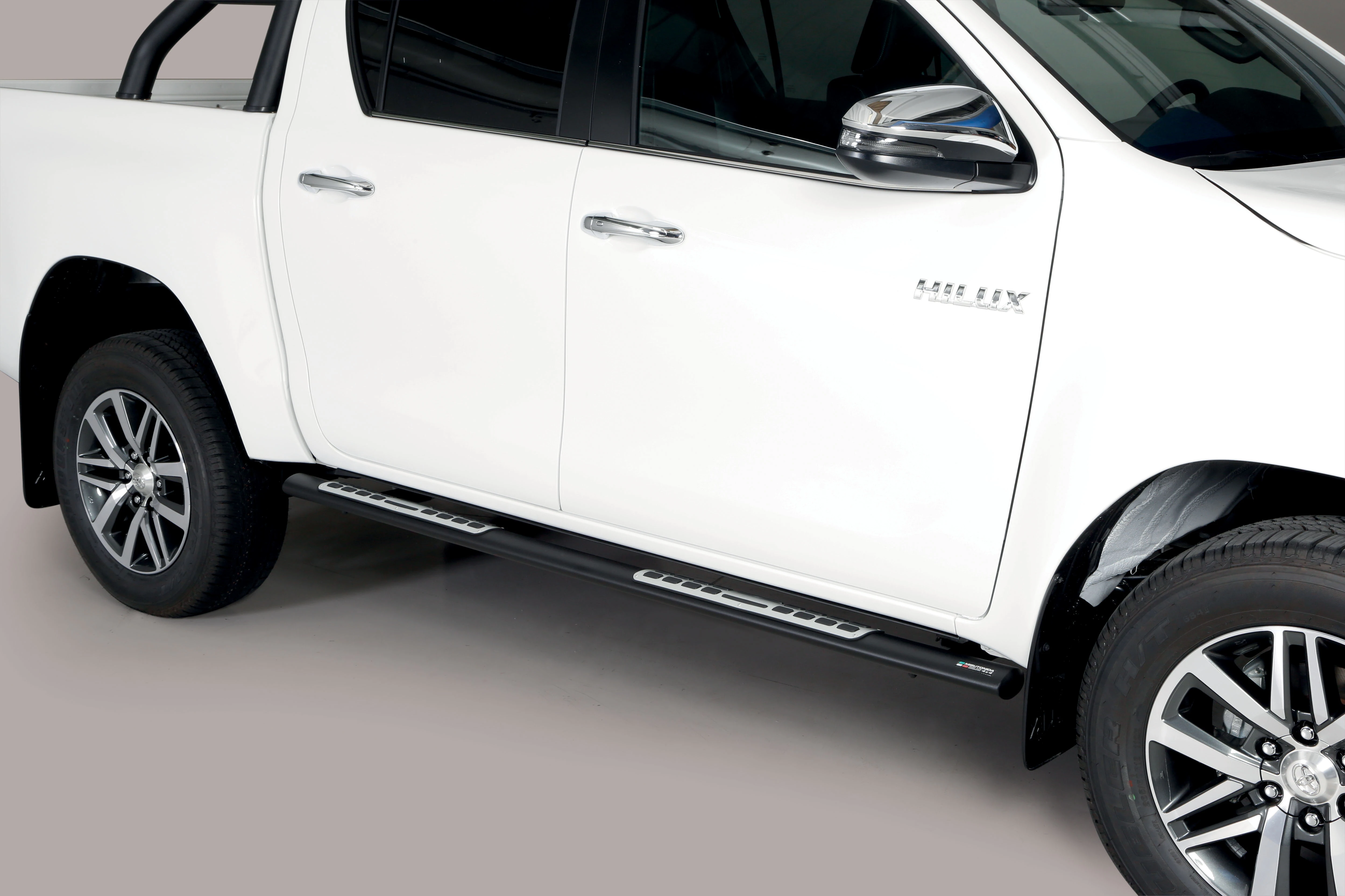 Trittrohr-Satz - Schwarz für Doppelkabine (4)